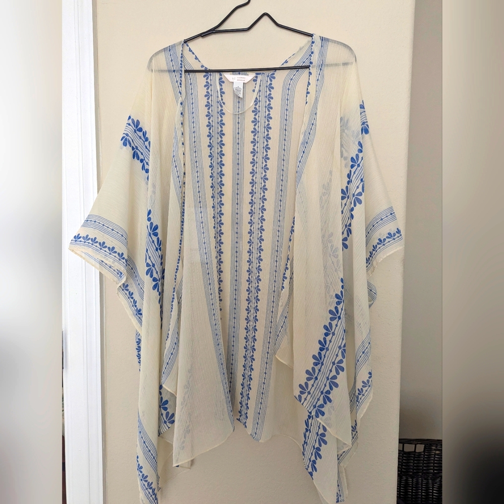 Beautiful Lauren Conrad Kimono One Size from Target